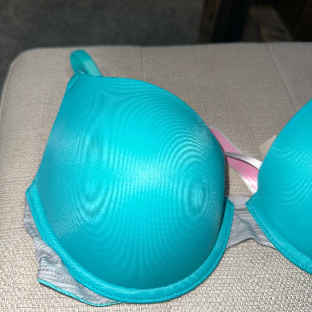 PINK Wear Everywhere Push-Up Bra (Pack of 3) - Picture 3 of 10